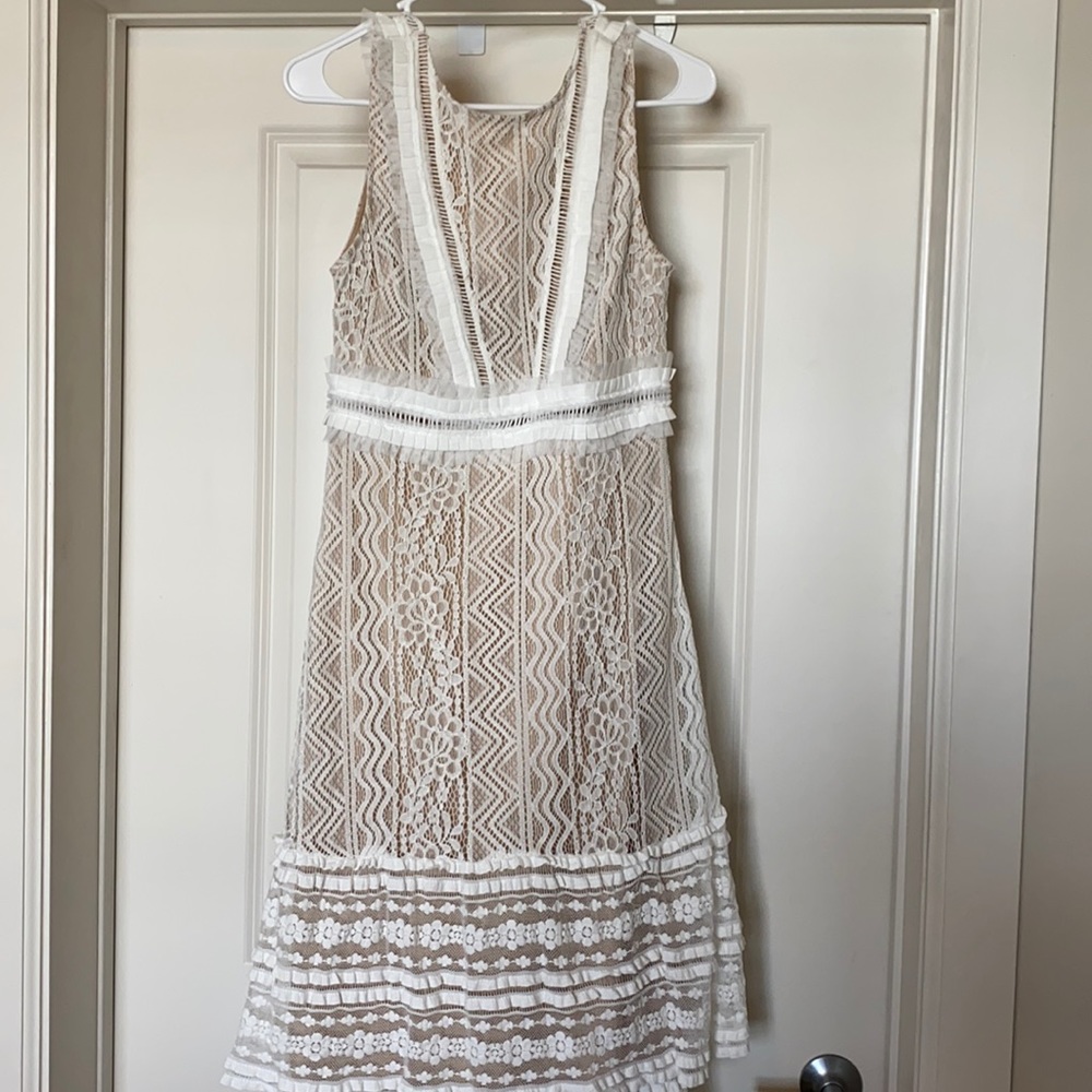 Lulus Garden Soirée lace tiered midi dress
